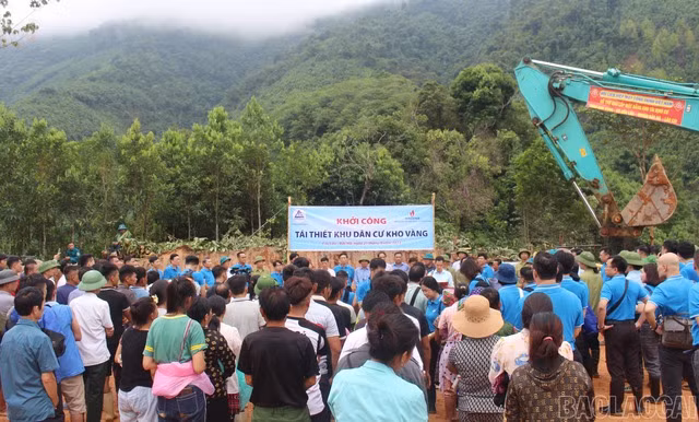Đông đảo nhân dân thôn Kho Vàng đã tham dự lễ khởi công