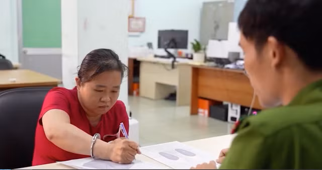 Huỳnh Ngọc Trâm tại cơ quan điều tra Huỳnh Ngọc Trâm tại cơ quan điều tra