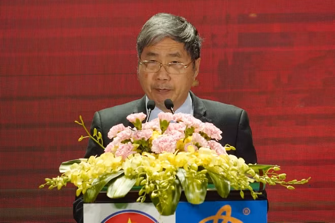 Ông Dương Nghiệp Khôi, Tổng Thư ký Liên đoàn Bóng đá Việt Nam phát biểu tại buổi lễ. (Ảnh: Việt Anh/Vietnam+)