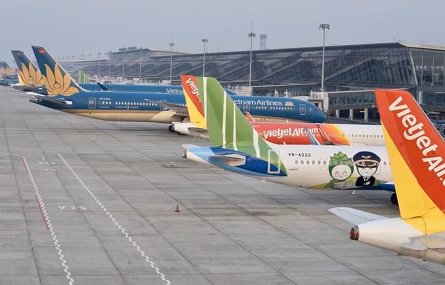 Máy bay của các hãng hàng không tại sân bay Nội Bài. (Ảnh: PV/Vietnam+)