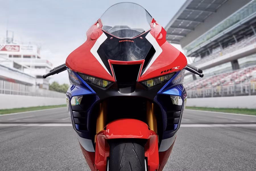 thuvienanh-cbr1000rr-r-sp-02.jpg