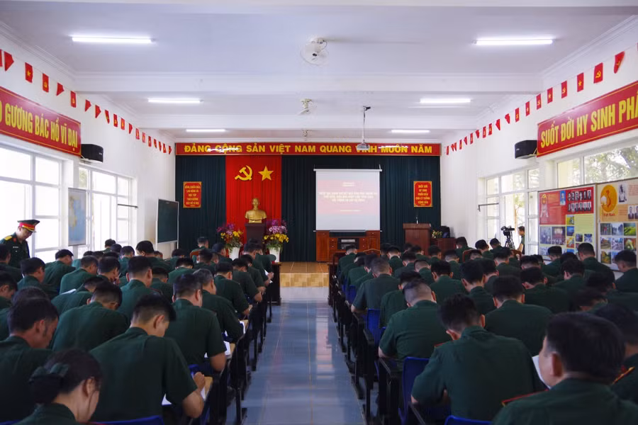 trung-doan-thong-tin-29-kiem-tra-ket-qua-giao-duc-chinh-tri-phap-luat-nam-2026.jpg