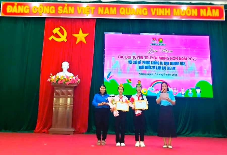 a5da3b308f923dcc6483.jpg