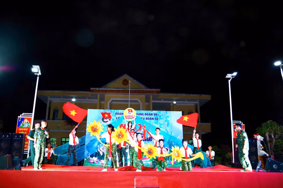 mot-trong-nhung-tiet-muc-tranh-tai-tai-hoi-thi-anh-ho-hong.jpg