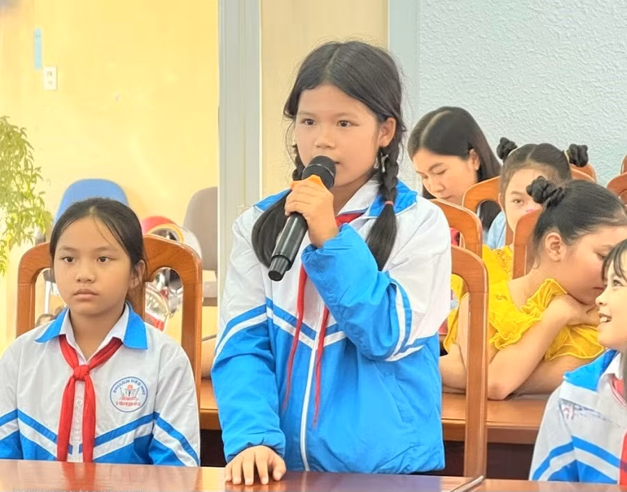 cacemhocsinhdatcauhoi-ngocduy.jpg