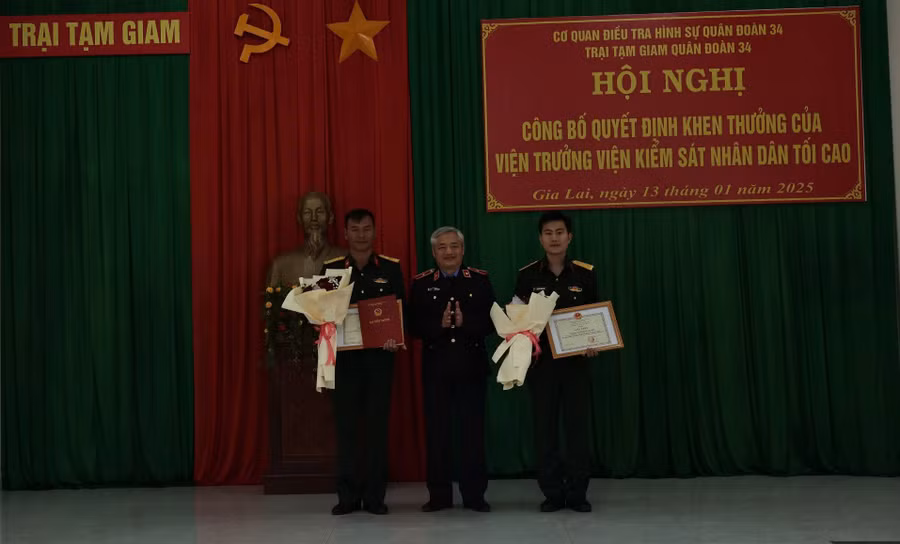 de4ec2b93e54820adb45.jpg