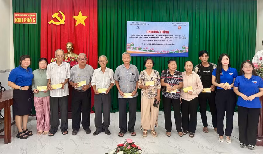 tham-tang-qua-nhan-dip-27-7-4.jpg