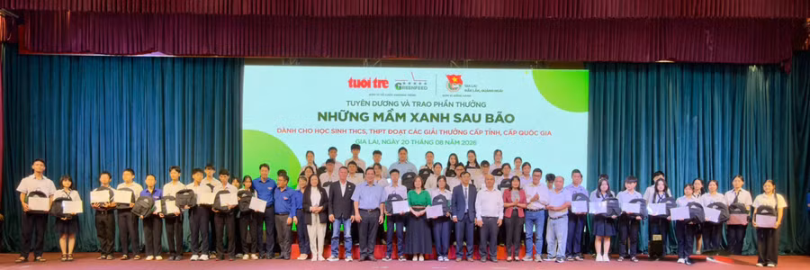 nhung-mam-xanh-vuon-len-sau-bao-1.jpg