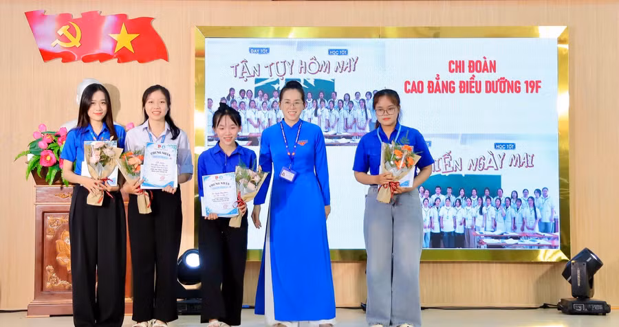 soi-noi-ngay-hoi-chao-tan-sinh-vien-truong-cao-dang-y-te-gia-lai-5124.jpg