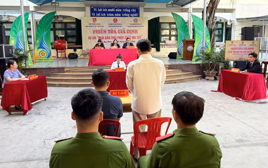 phien-toa-gia-dinh-ve-ma-tuy-tai-phuong-quy-nhon-1.jpg