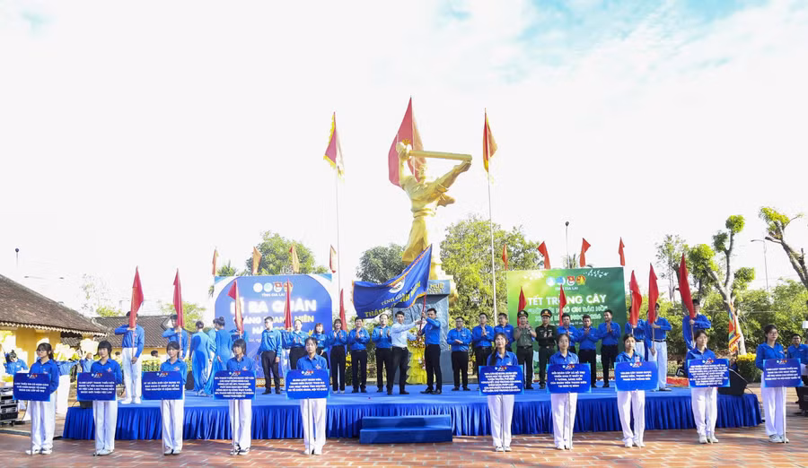 tet-trong-cay-thang-thanh-nien-2026-1.jpg
