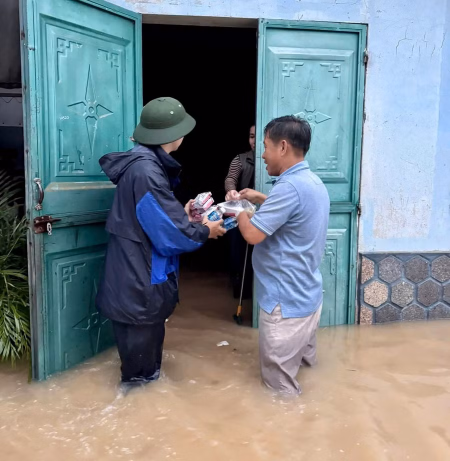 song-dep-giua-dong-nuoc-lu-15.jpg