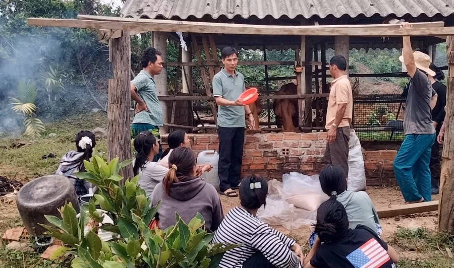 khai-giang-2-lop-dao-tao-nghe-cho-nguoi-dan-xa-vinh-quang-1.jpg