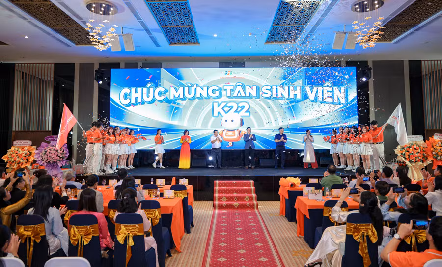 truong-cd-fpt-polytechnich-khai-giang-nam-hoc-moi-3-6546.jpg