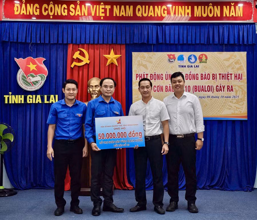 tinh-doan-phat-dong-chien-dich-chung-tay-vuot-bao-2.jpg