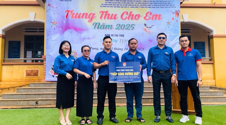 doan-ubnd-tinh-to-chuc-trung-thu-tai-xa-lo-pang-1.jpg