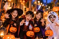 Halloween: Vui lễ hội, đừng quên an toàn!