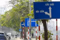 Hơn 10.000 vị trí biển báo bất cập trên cả nước: Tài xế cần làm gì khi gặp biển mờ, khó hiểu?