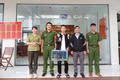 Người dân phường Quy Nhơn Nam tự nguyện giao nộp cá thể vạc rừng quý hiếm