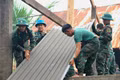 Gia Lai: Huy động 219 cán bộ, chiến sĩ giúp người dân buôn Jứ chuyển về nơi ở mới
