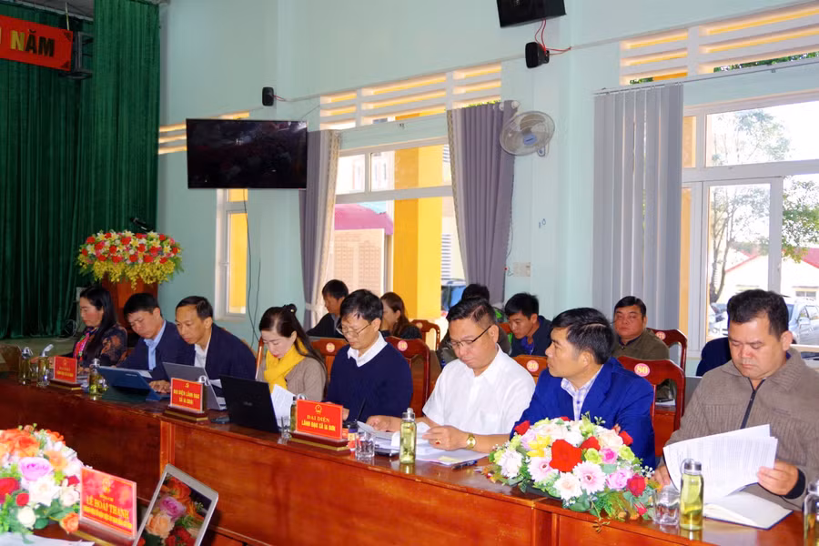 dai-bieu-lanh-dao-cac-dia-phuong.jpg