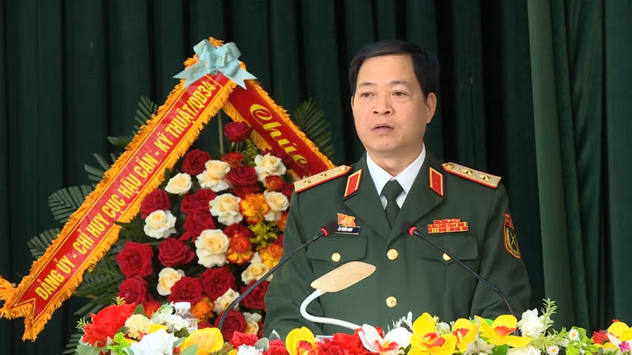 Trung tướng Đào Tuấn Anh-Tư lệnh Quân đoàn 34 phát biểu tại buổi lễ. Ảnh: Minh Trung