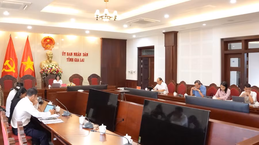 Quang cảnh cuộc họp. Ảnh: Minh Trí