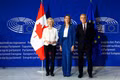 EU đề xuất mở quy chế thành viên liên kết cho Canada
