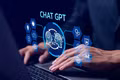 Hàng trăm người được thuê đánh giá hội thoại trên ChatGPT