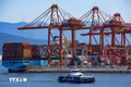 Quang cảnh cảng hàng hóa tại Vancouver, Canada. Ảnh: THX/TTXVN