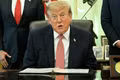Tổng thống Trump gia tăng sức ép với Ukraine về đàm phán hòa bình