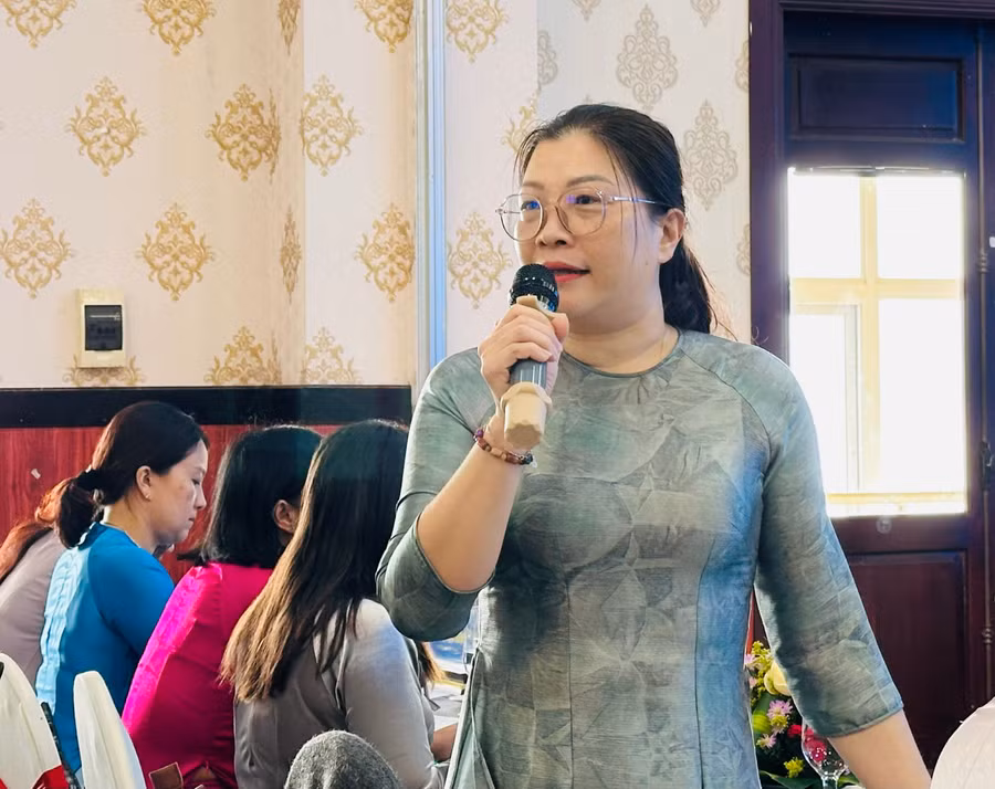 hoi-nghi-ban-chap-hanh-hoi-lhpn-tinh-4.jpg