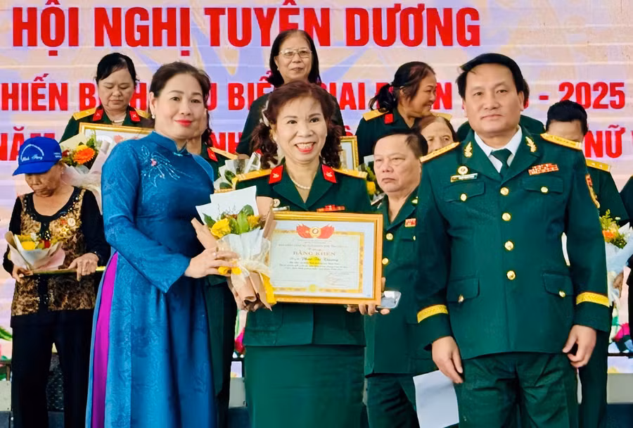nu-cuu-chien-binh-phan-thi-khuong.jpg