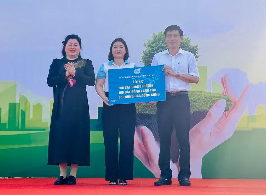 phat-dong-huong-ung-tet-trong-cay-2.jpg