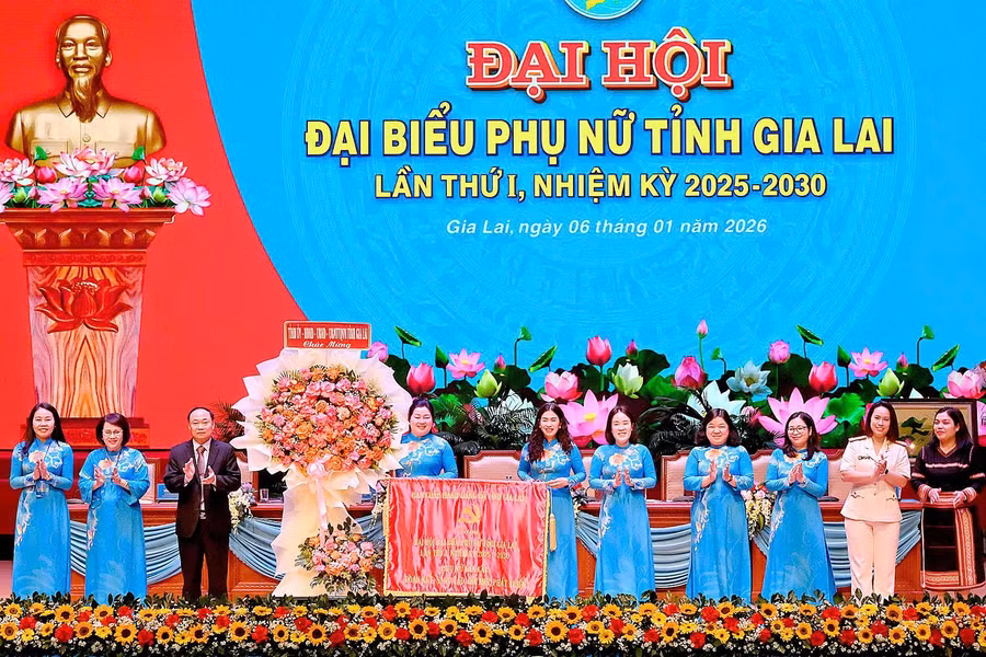 dai-hoi-phu-nu-8-3713.jpg