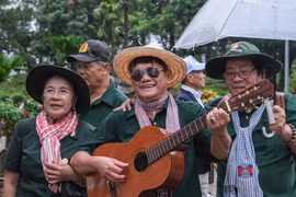 Tiếng hát tri ân trong chiều mưa tháng bảy
