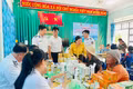 Cảnh sát biển khám bệnh, tặng quà đồng bào dân tộc thiểu số tại xã Đak Pơ