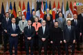NATO họp khẩn tại Brussels: Mỹ thúc đồng minh “mở hầu bao” viện trợ Ukraine