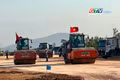 Điểm tin trưa: Gần 80% mặt bằng dự án thành phần 3 cao tốc Quy Nhơn - Pleiku đã được bàn giao