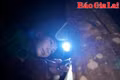 Nhọc nhằn nghề cạo mủ cao su