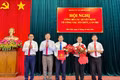 Bình Khê công bố các quyết định về tổ chức, cán bộ.