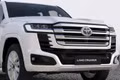Toyota Land Cruiser Hybrid mạnh nhất lịch sử chính thức về Việt Nam với giá 4,7 tỷ đồng