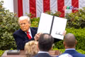 Tin thế giới ngày 3-4: Tổng thống Trump ký sắc lệnh áp thuế đối ứng với hàng chục nền kinh tế