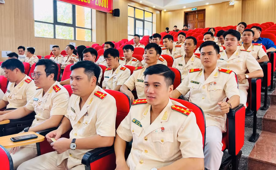 cac-dai-bieu-du-dai-hoi-doan-thanh-nien-cong-an-tinh-lan-thu-i.jpg
