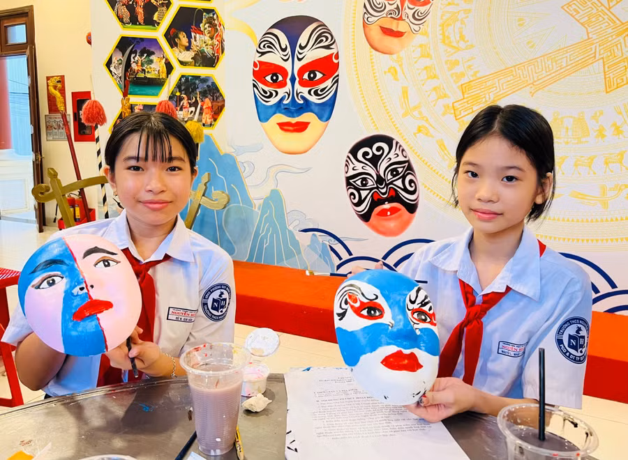 nhung-chiec-mat-na-tuong-do-hoc-sinh-truong-thcs-nguyen-hue-ve.jpg
