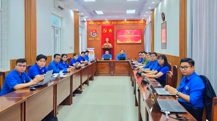 quang-canh-hoi-tai-diem-cau-tinh-doan.jpg