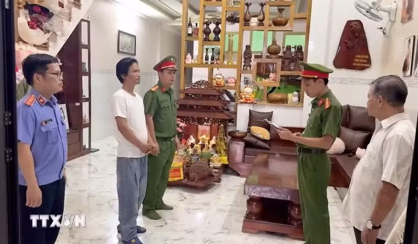 luc-luong-chuc-nang-doc-lenh-khoi-to-vu-an-khoi-to-bi-can.jpg