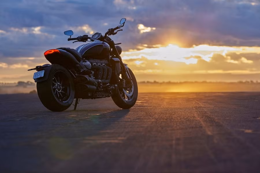 xedoisong-triumph-rocket-3-storm-3.jpg