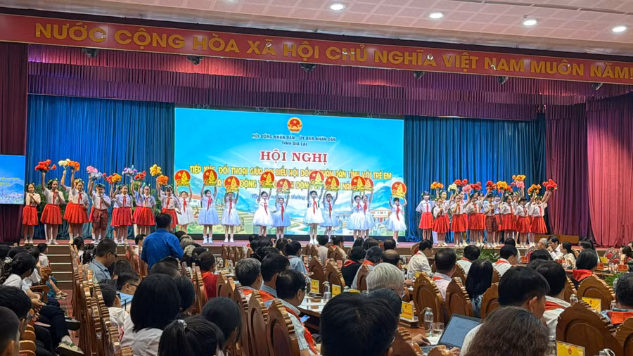 bao-ve-tre-em.jpg