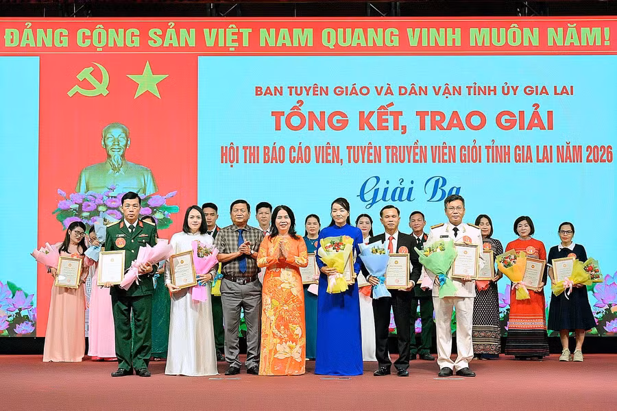 giai-ba.jpg